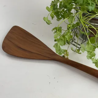 Stekespade flat, art