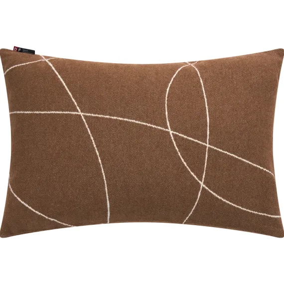 Putetrekk str 40x60 "Fine line crossed"