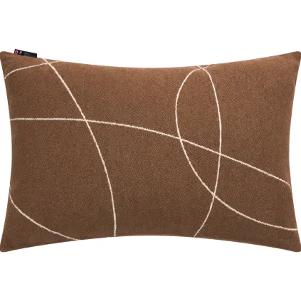 Putetrekk str 40x60 "Fine line crossed"