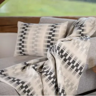 Jade "Geom stripes" 150x200 100% organisk bomull