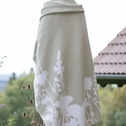 Silvretta pledd "Floral silhouette" str 140x200