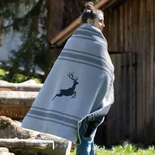 Design 4583, kommer i 2 farger: Dark grey, Offwhite