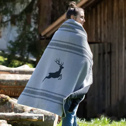 Design 4583, kommer i 2 farger: Dark grey, Offwhite