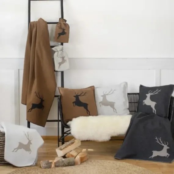 Design 4117, Kommer i 3 farger: Brown, Charcoal og Offwhite