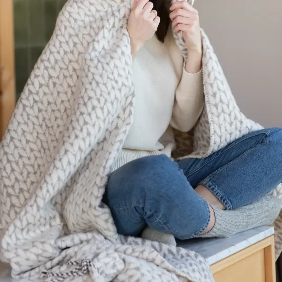 Design 1732, kommer i 3 farger: Army, grå og offwhite